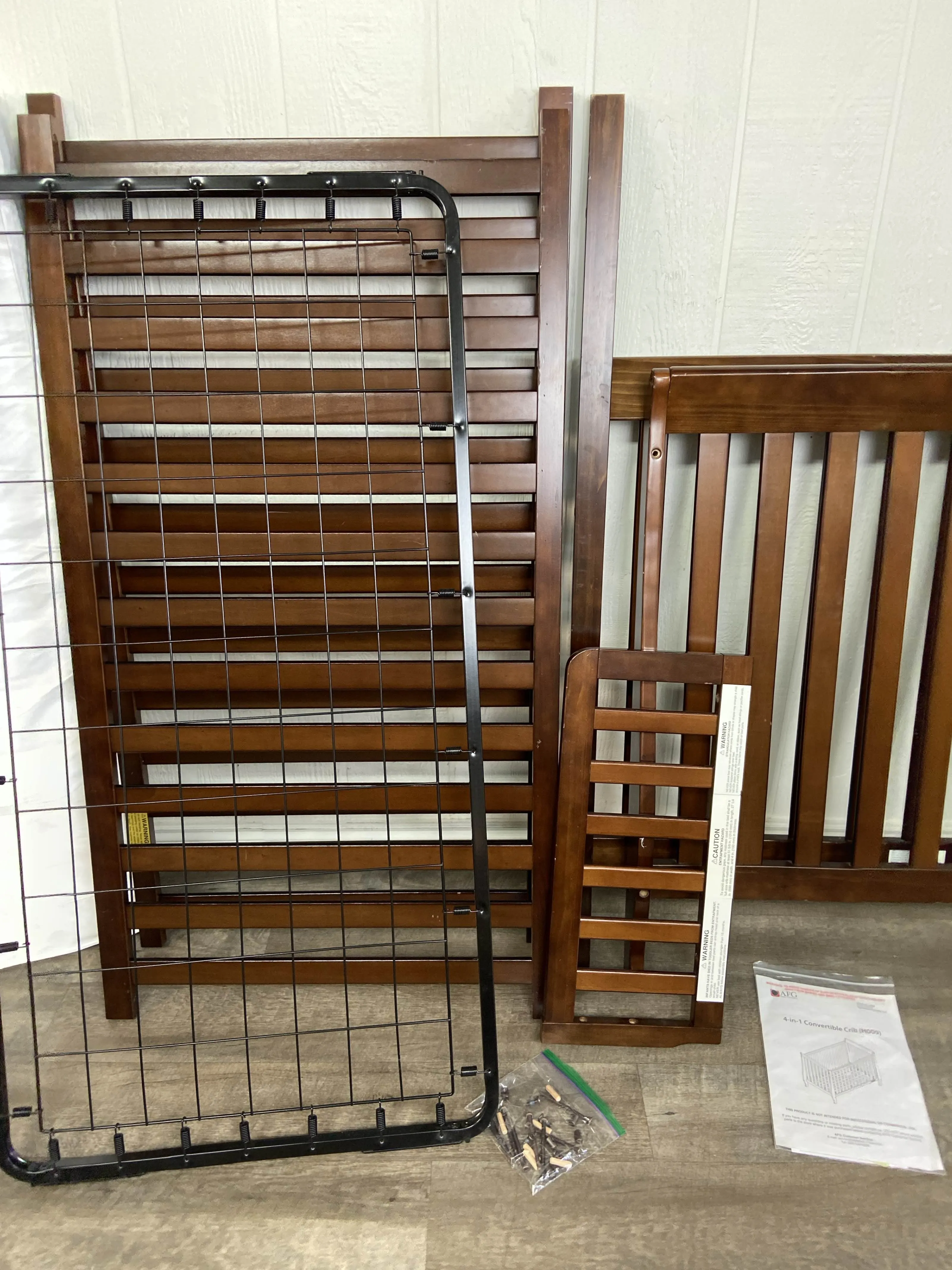 AFG International Naomi 4 in 1 Crib, 2015