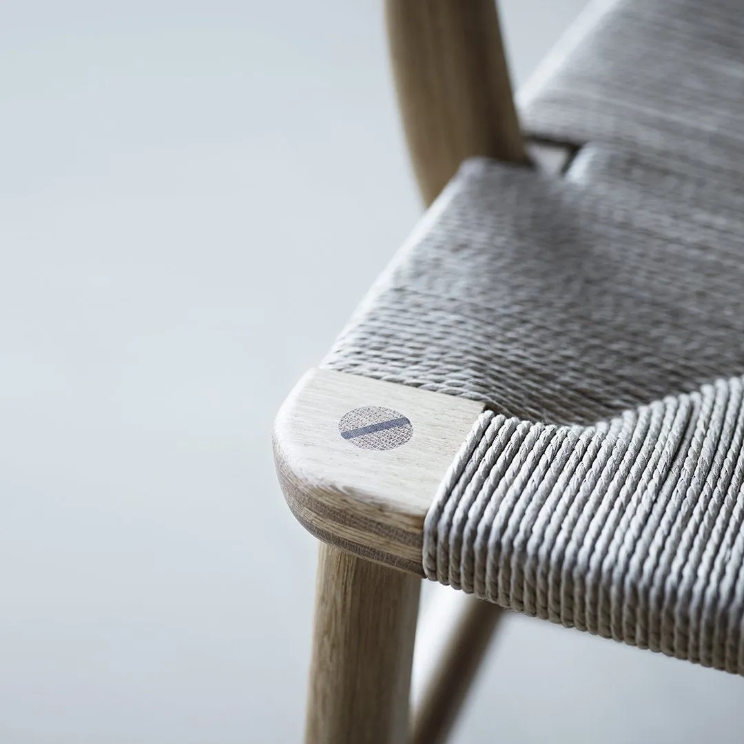 CH22 Lounge Chair