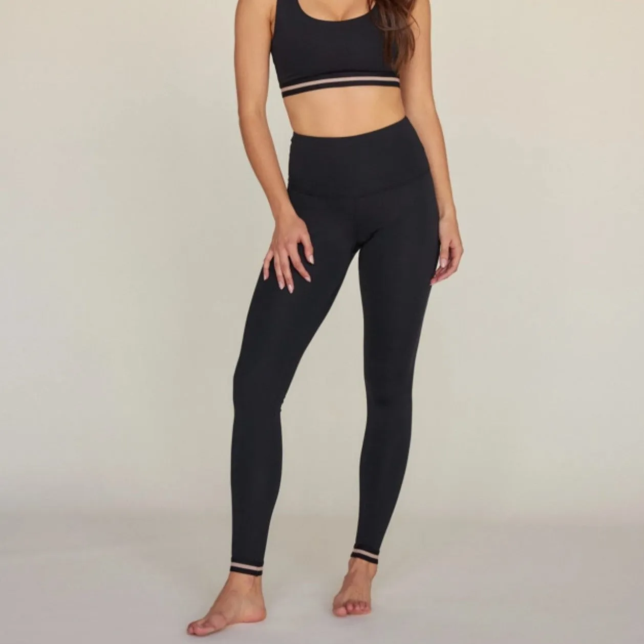 Zoe Ankle Black/Nude Leggings