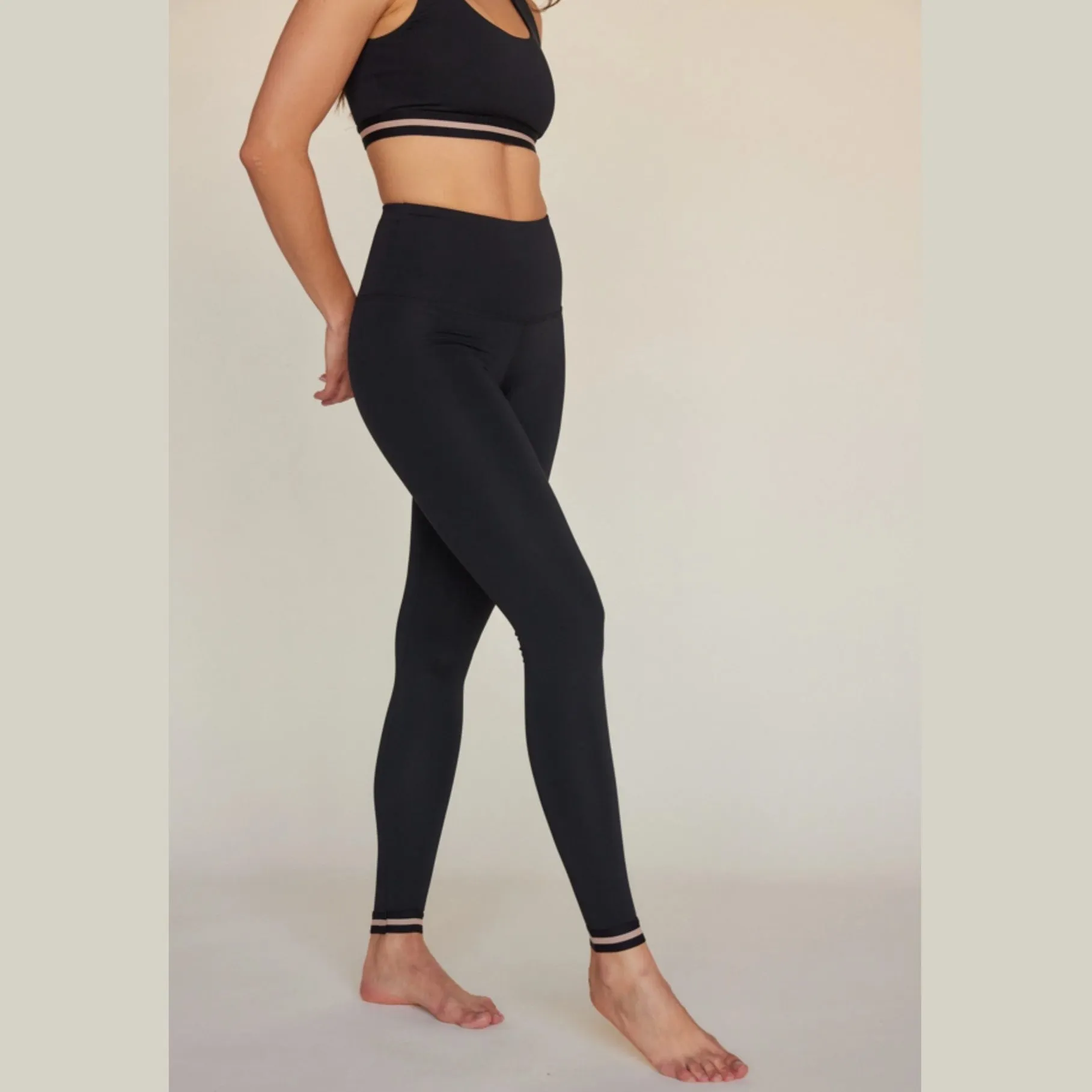 Zoe Ankle Black/Nude Leggings